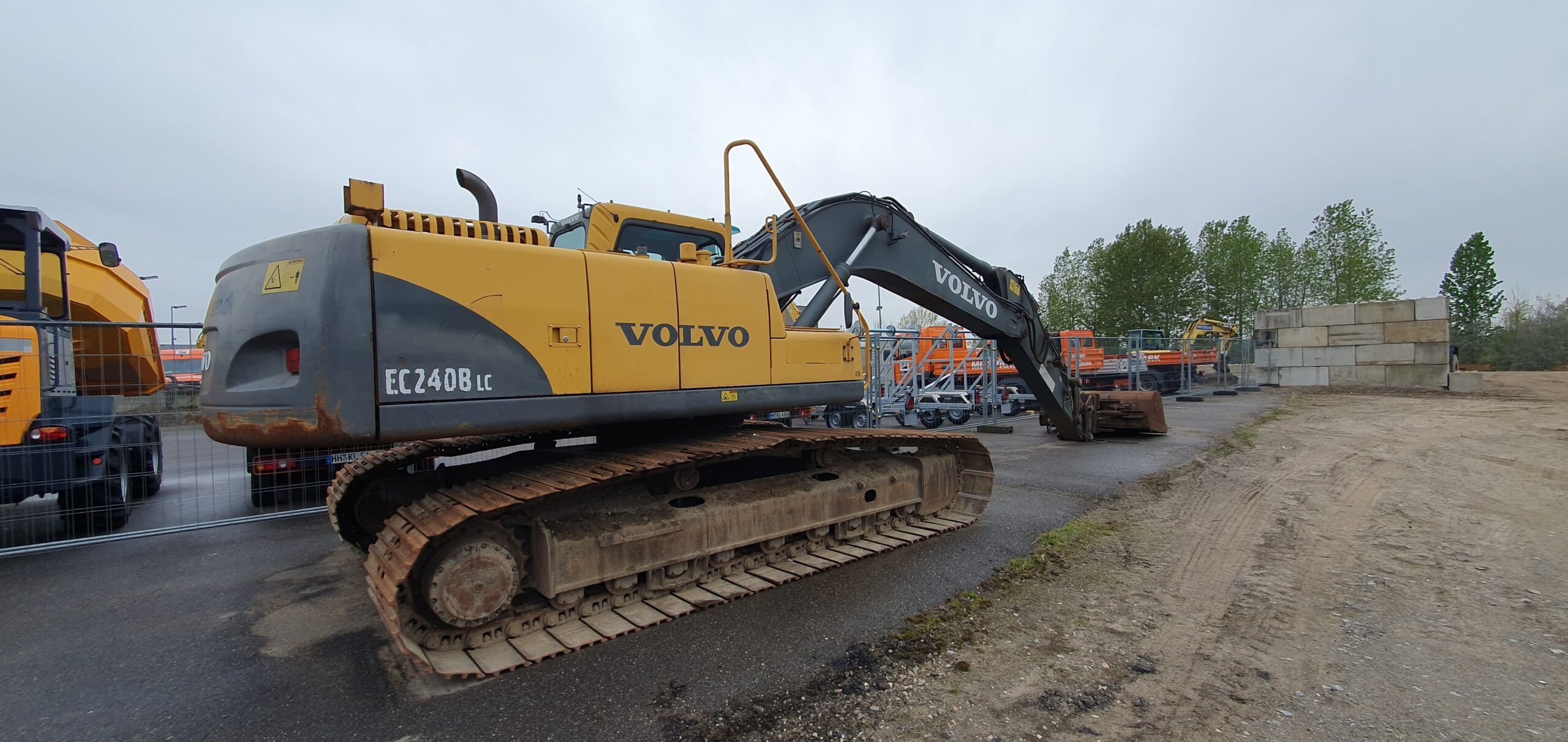 Volvo EC240BLC Kettenbagger Gebraucht